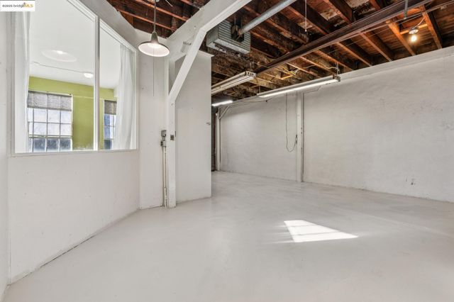 3412 Magnolia St, Oakland, CA 94608