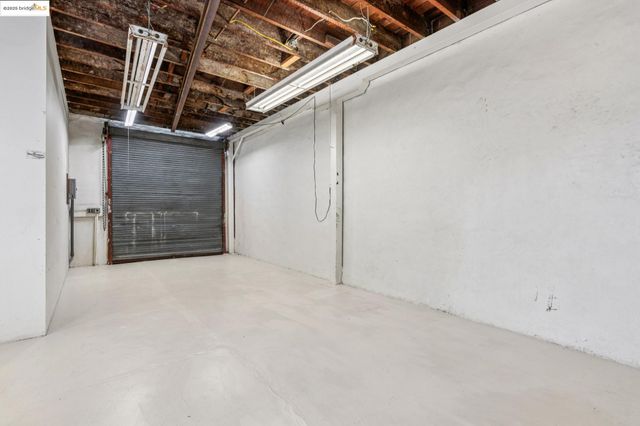 3412 Magnolia St, Oakland, CA 94608