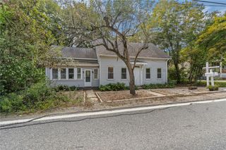 2 Plainfield Pike, Foster, RI 02825