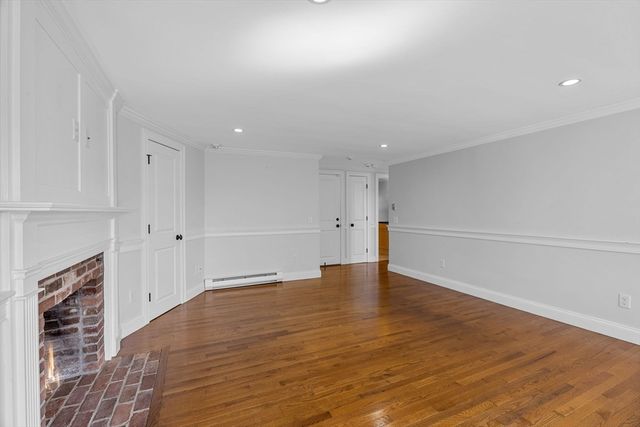 109 Misty Meadow Ln 2, Chatham, MA 02650