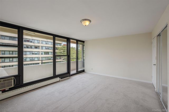 166-35 9th Avenue 6A, Beechhurst, NY 11357