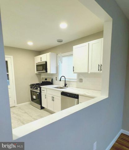 324 MERCER AVE, Bellmawr, NJ 08031