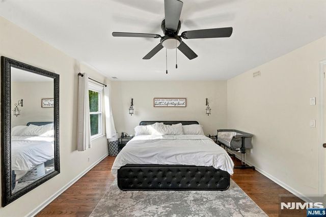 89 Lexington Lane, Wayne, NJ 07470