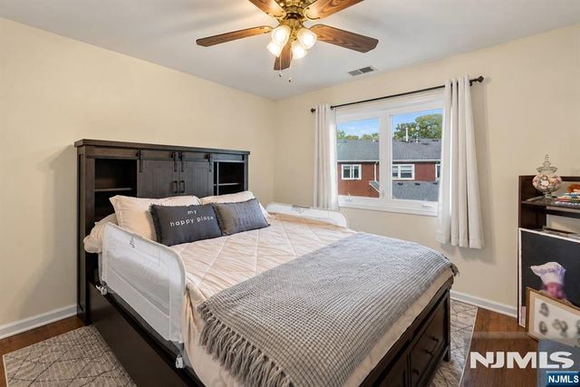 89 Lexington Lane, Wayne, NJ 07470