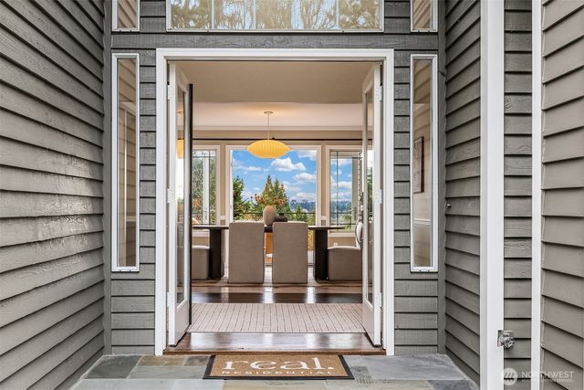 12635 93rd Pl NE, Kirkland, WA 98034