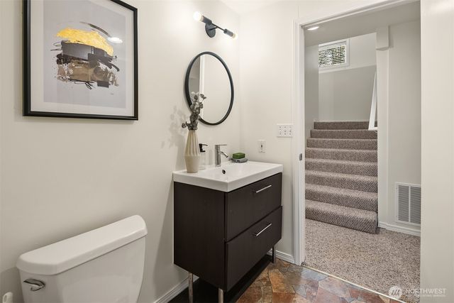 12635 93rd Pl NE, Kirkland, WA 98034