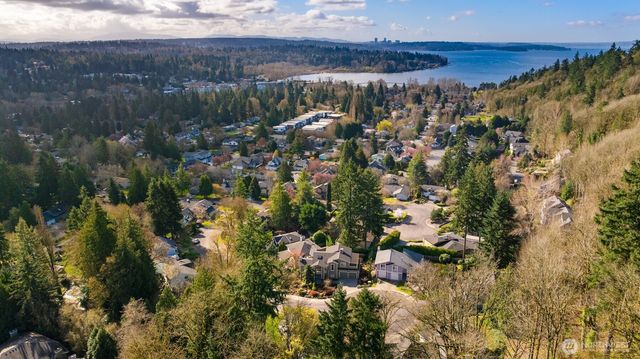12635 93rd Pl NE, Kirkland, WA 98034