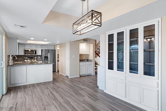 6503 N 10TH Place, Phoenix, AZ 85014