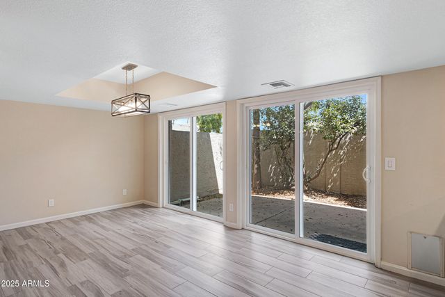 6503 N 10TH Place, Phoenix, AZ 85014