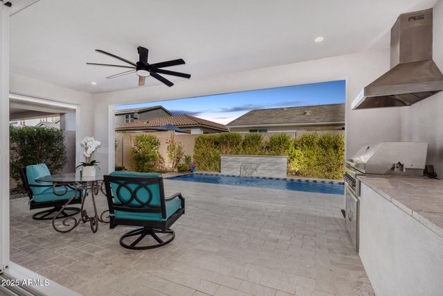 17184 W MOUNTAINAIR Street, Surprise, AZ 85388