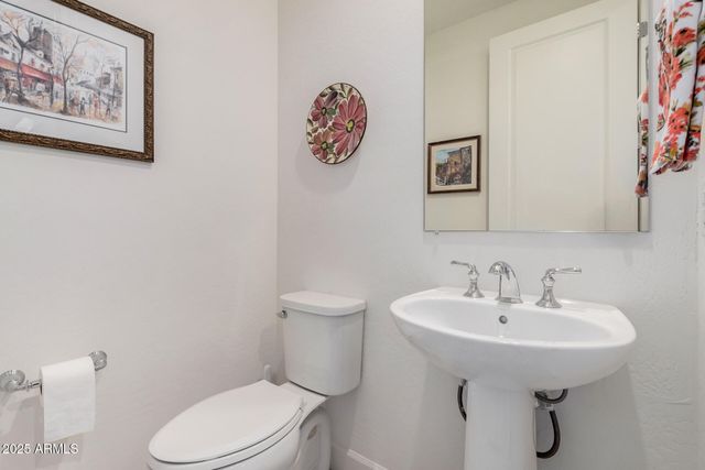 17184 W MOUNTAINAIR Street, Surprise, AZ 85388