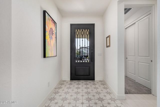 17184 W MOUNTAINAIR Street, Surprise, AZ 85388