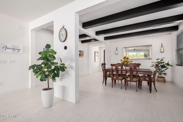 17184 W MOUNTAINAIR Street, Surprise, AZ 85388