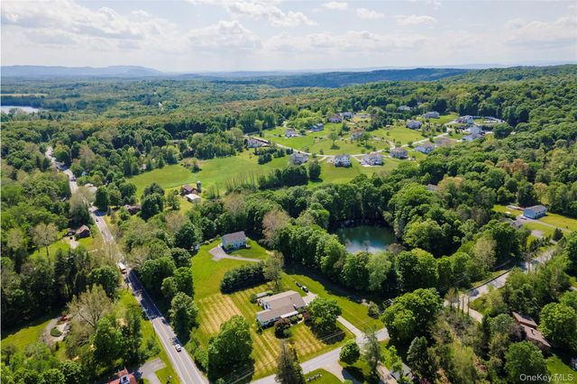 5 Baker Road, Hopewell Junction, NY 12533