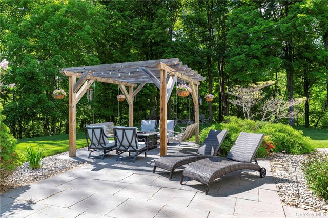5 Baker Road, Hopewell Junction, NY 12533