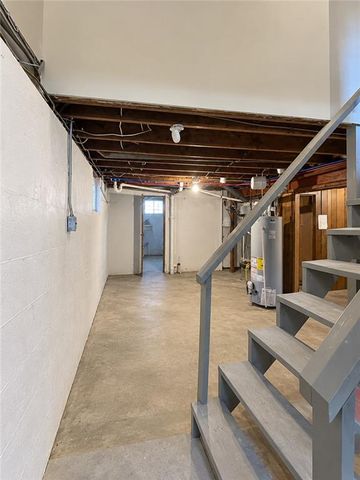 3504 Sloan Drive, Kansas City, KS 66104