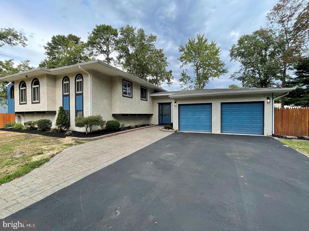 802 SALEM CT, ATCO, NJ 08004 — exterior