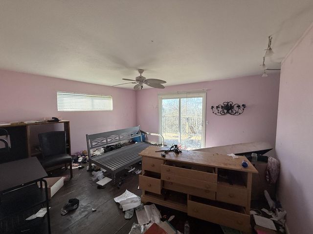 10700 Oak Dr, Grass Valley, CA 95949