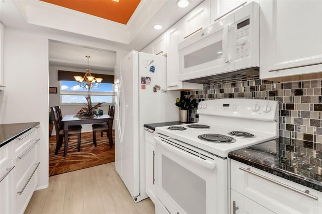 255 THE ESPLANADE N 806, Venice, FL 34285