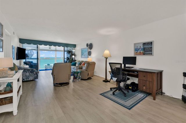 255 THE ESPLANADE N 806, Venice, FL 34285