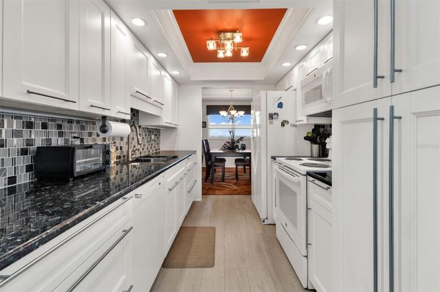 255 THE ESPLANADE N 806, Venice, FL 34285