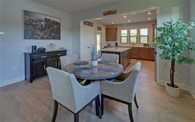 5724 Grapewood Street, Hoschton, GA 30548