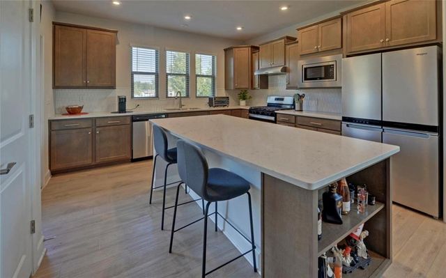 5724 Grapewood Street, Hoschton, GA 30548