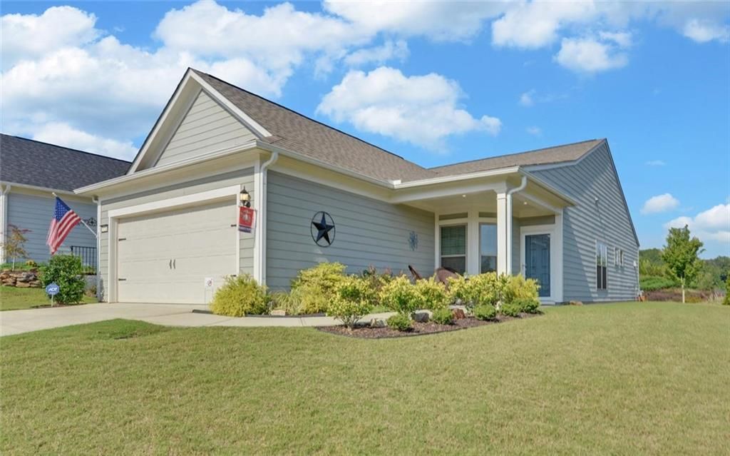 5724 Grapewood Street, Hoschton, GA 30548
