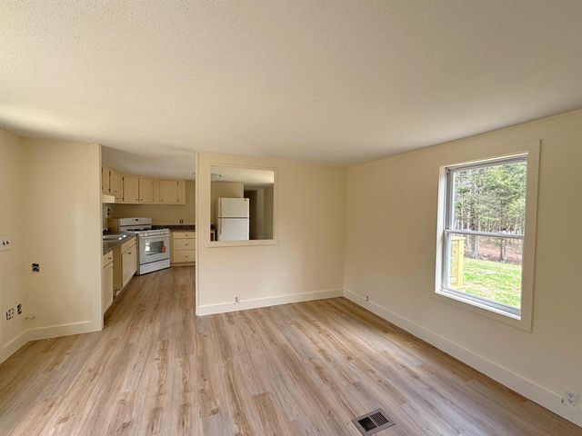 137 Keyes Hollow Road, Lempster, NH 03605