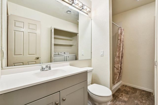 2280 Hurley Way #36, Sacramento, CA 95825