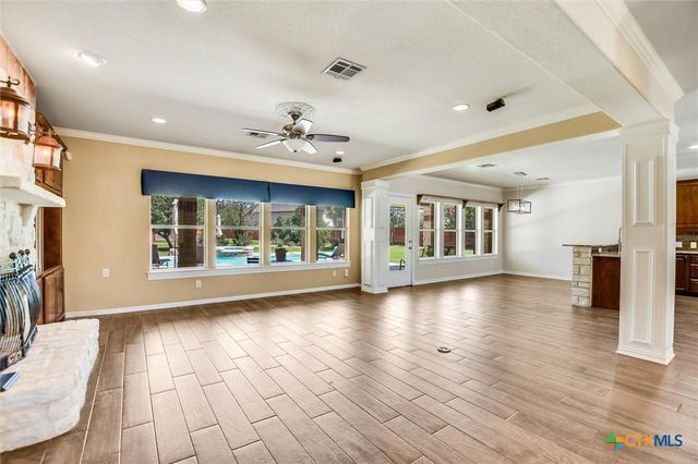 200 Diamond Trail, Georgetown, TX 78633