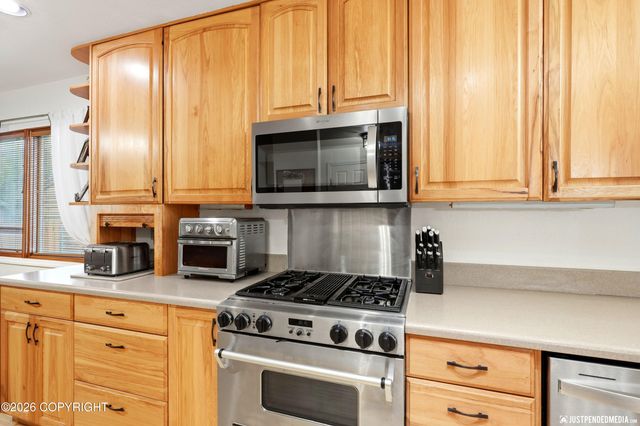 1811 Beaver Place, Anchorage, AK 99504