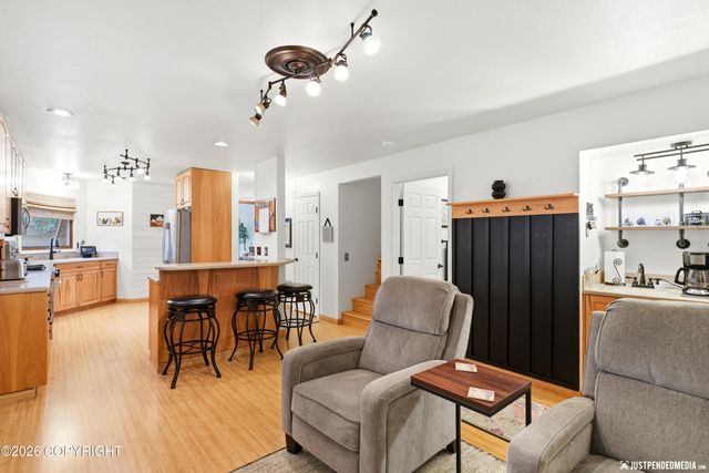 1811 Beaver Place, Anchorage, AK 99504