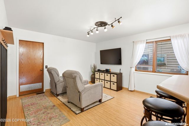 1811 Beaver Place, Anchorage, AK 99504