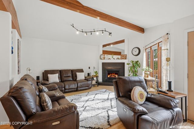 1811 Beaver Place, Anchorage, AK 99504