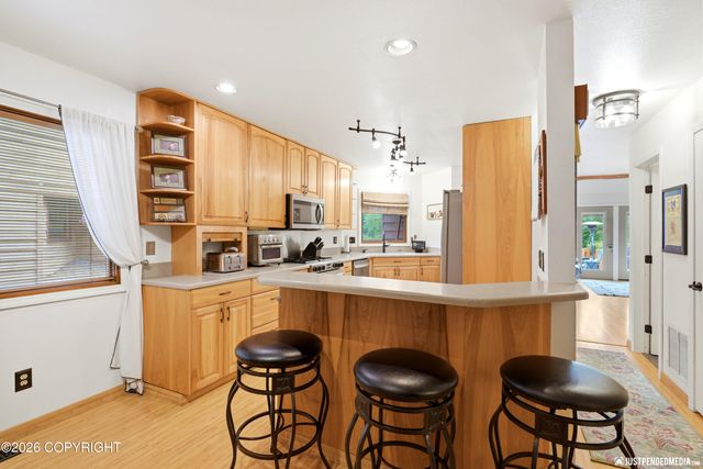 1811 Beaver Place, Anchorage, AK 99504