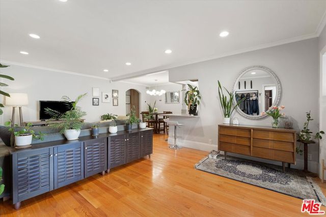14934 Dickens Street 7, Sherman Oaks, CA 91403