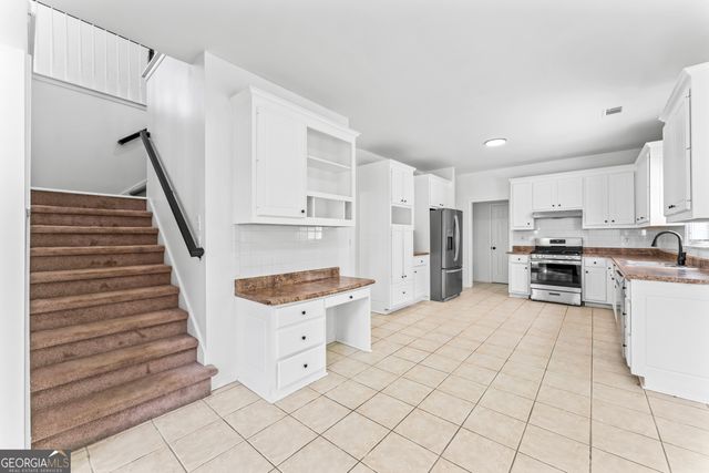 4267 Azalea Walk, Ellenwood, GA 30294