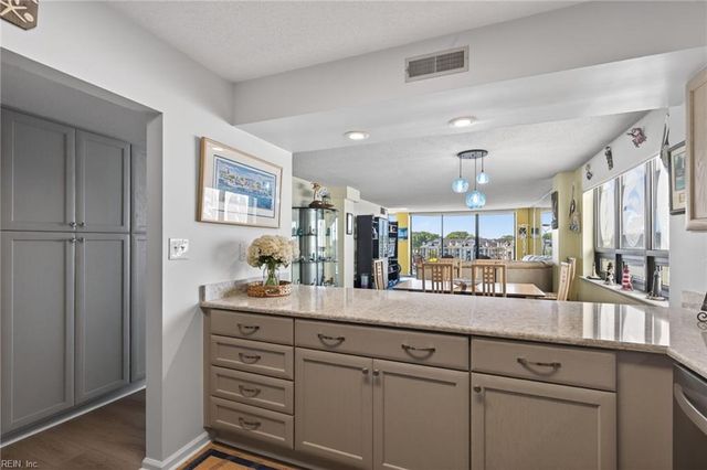 316 Winston Salem Ave Apt 501, Virginia Beach, VA 23451