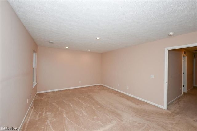 3784 Firethorn Drive, Aurora, OH 44202