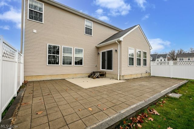 3784 Firethorn Drive, Aurora, OH 44202