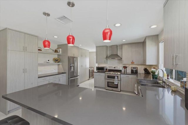 74614 Yucca Tree Drive, Palm Desert, CA 92260