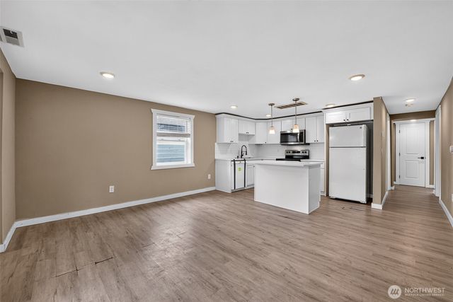 512 133rd Street S, Tacoma, WA 98444