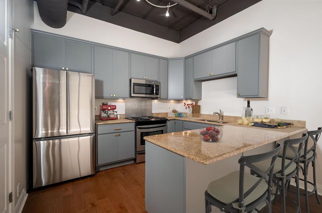 95 S Main St Apt 204, Memphis, TN 38103