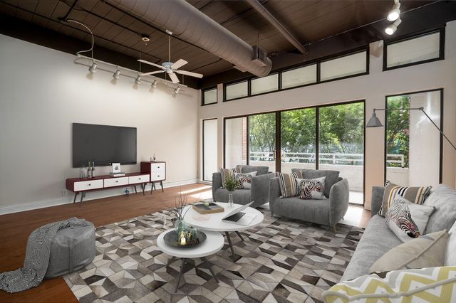 95 S Main St Apt 204, Memphis, TN 38103