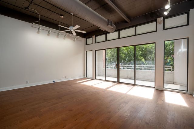 95 S Main St Apt 204, Memphis, TN 38103