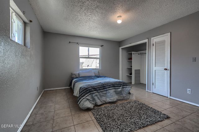 227 Galvan Place, El Paso, TX 79915