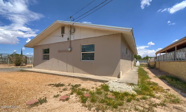 227 Galvan Place, El Paso, TX 79915