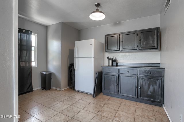 227 Galvan Place, El Paso, TX 79915