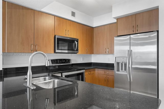 1830 Radius Drive 903, Hollywood, FL 33020